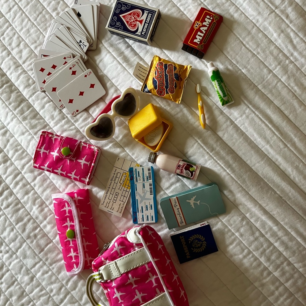 Our Generation Bon voyage travel accessories set